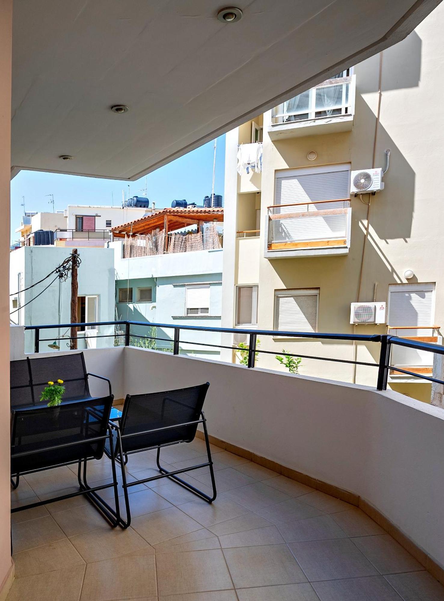 Xperience Central Apartments Heraklion  Exterior photo
